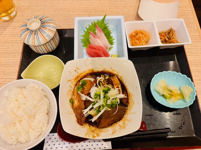 金目鯛の煮付け定食の写真・子どもも食べられた